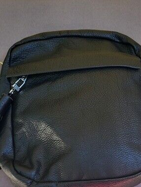 M0851. Men's OR Women's Black Pebble Leather Crossbody Bag - Sleek Everyday Bag.
